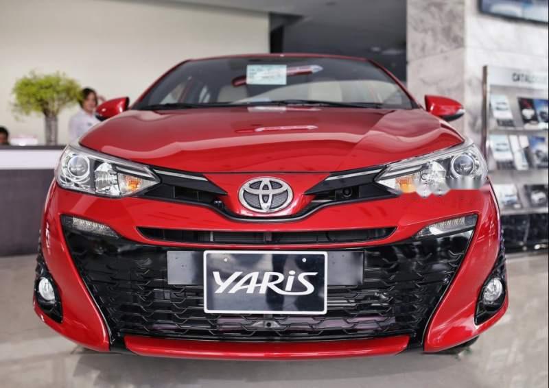 Toyota Yaris 2019 - Bán Toyota Yaris năm 2019, màu đỏ, xe nhập, giá 650tr