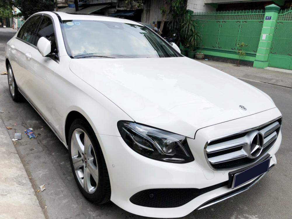 Mercedes-Benz E class E250 2017 - Bán Mercedes E250 sản xuất 2017, odo 16000km, còn rất mới