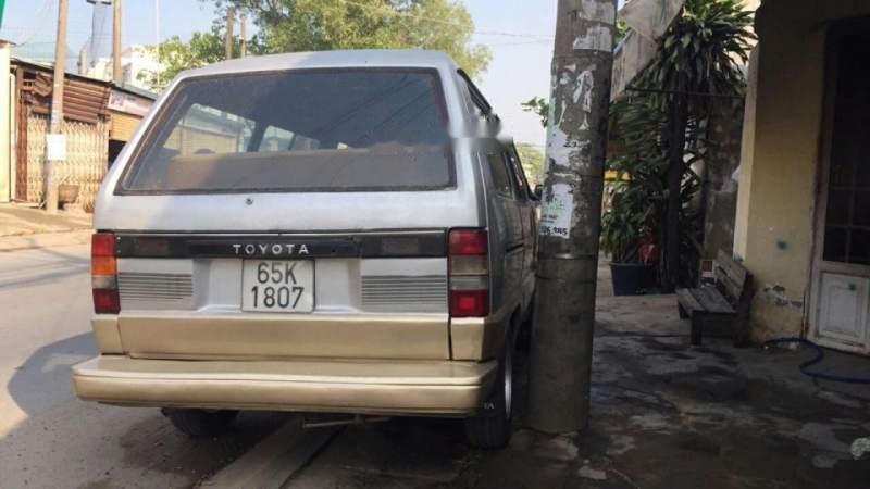 Toyota Van   1985 - Cần bán xe Toyota Van đời 1985, màu bạc, nhập khẩu nguyên chiếc