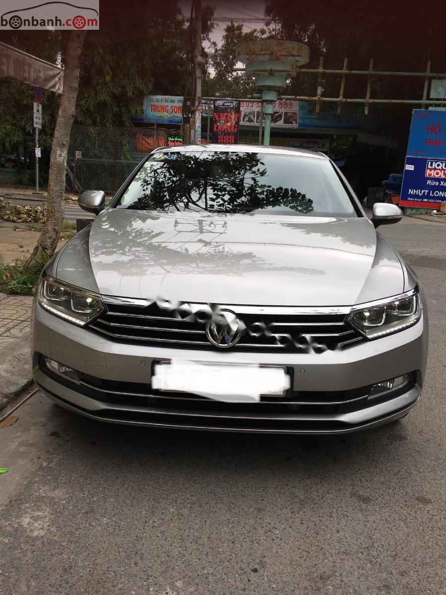 Volkswagen Passat 2017 - Bán Volkswagen Passat năm 2017, màu bạc, nhập khẩu nguyên chiếc