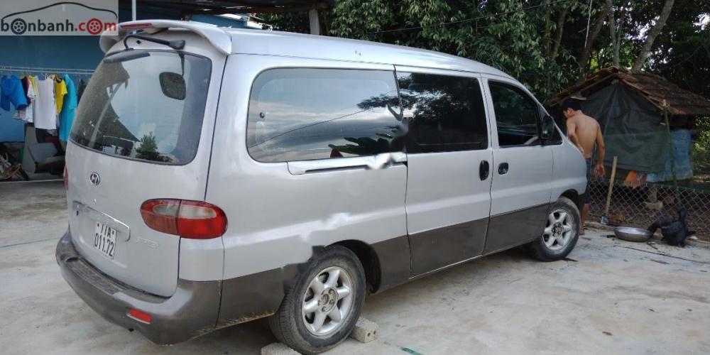 Hyundai Starex 2.5 MT 2000 - Bán xe Hyundai Starex 2.5 MT sản xuất 2000, màu bạc, nhập khẩu  