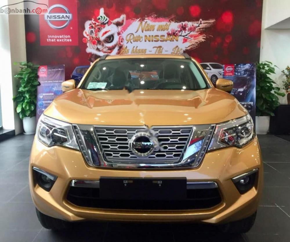 Nissan Terrano Terra V 2.5 AT 4WD 2018 - Cần bán Nissan Terrano Terra V 2.5 AT 4WD năm 2018, màu vàng, xe nhập