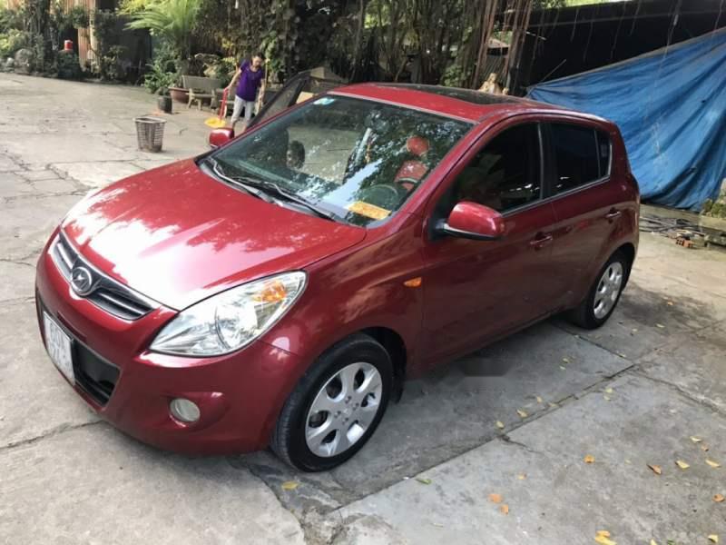 Hyundai i20     AT   2011 - Bán Hyundai i20 màu đỏ, xe mới chạy 48000 km