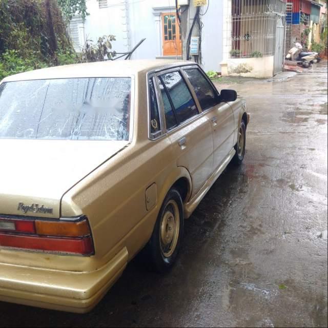 Toyota Cressida 1981 - Bán xe Toyota Cressida năm sản xuất 1981, màu vàng, nhập khẩu nguyên chiếc giá cạnh tranh