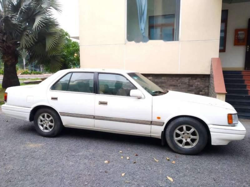 Mazda 929 1998 - Bán xe Mazda 929 đời 1998, màu trắng, xe nhập