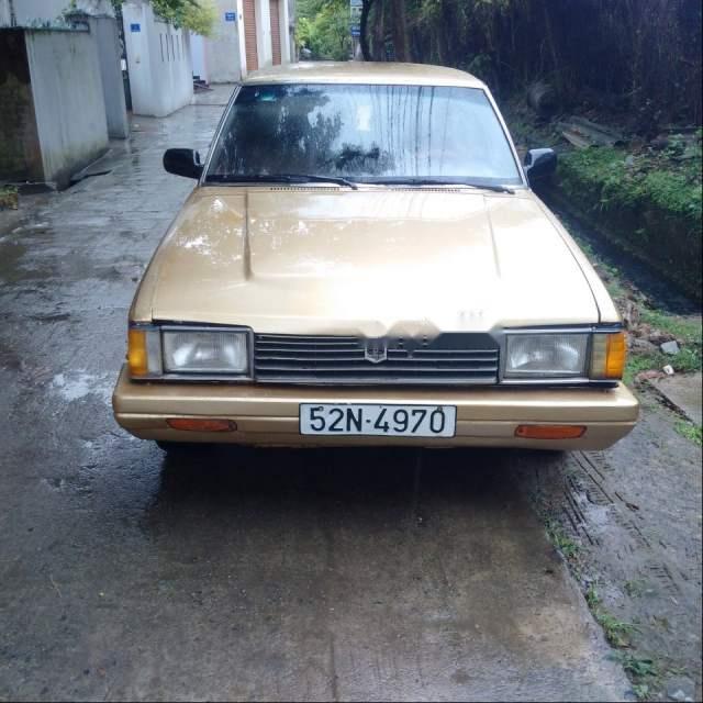 Toyota Cressida 1981 - Bán xe Toyota Cressida năm sản xuất 1981, màu vàng, nhập khẩu nguyên chiếc giá cạnh tranh