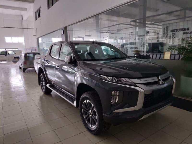 Mitsubishi Triton 2019 - Cần bán Mitsubishi Triton đời 2019, màu xám, xe nhập