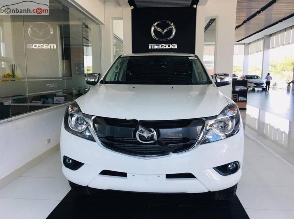 Mazda BT 50 2018 - Bán xe Mazda BT 50 đời 2018, màu trắng, xe nhập