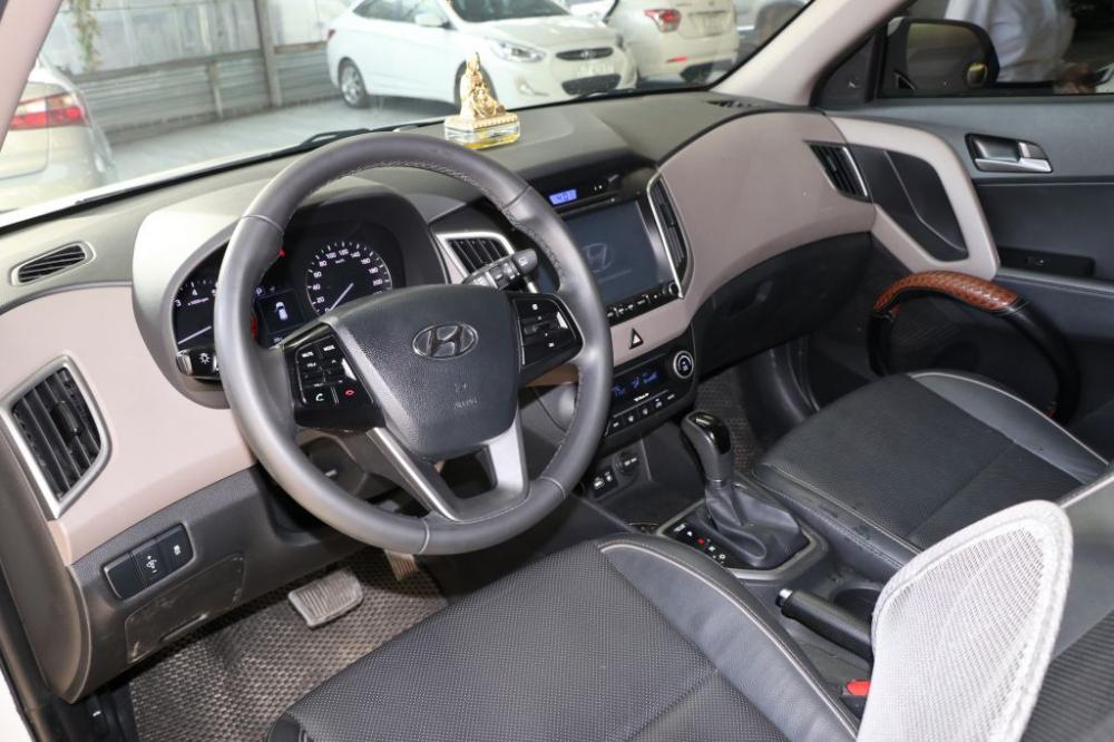 Hyundai Creta 1.6AT 2016 - Cần bán Hyundai Creta 1.6AT sản xuất năm 2016, màu trắng, nhập khẩu nguyên chiếc, 666tr