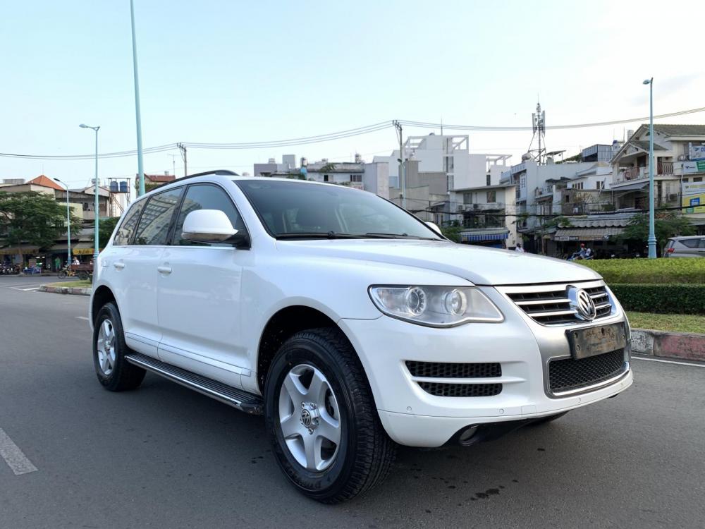 Volkswagen Touareg 2009 - Bán Volkswagen Touareg TDI máy dầu, nhập Đức 2009, loại cao cấp hàng full đủ đồ chơi