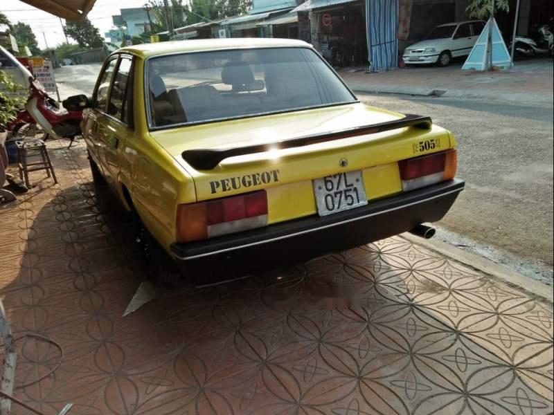 Peugeot 505 1981 - Bán Peugeot 505 năm 1981, màu vàng, nhập khẩu