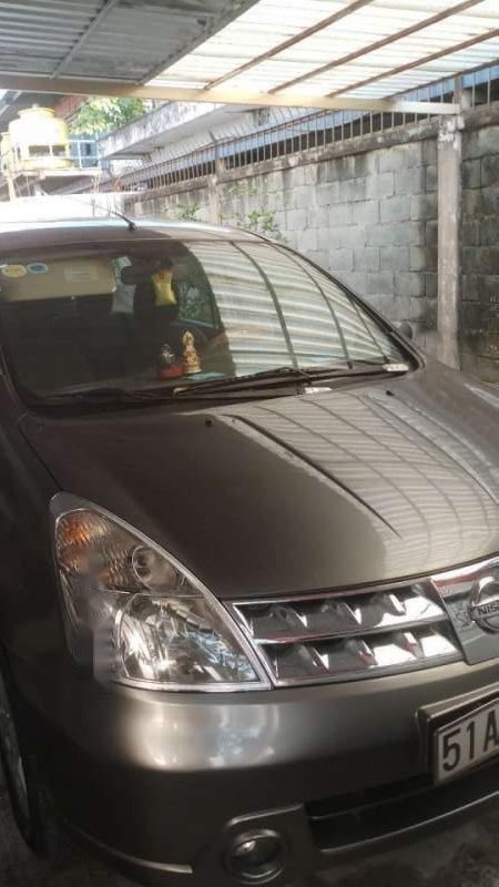 Nissan Grand livina   2011 - Bán gấp Nissan Grand livina 2011, màu xám, số tự động