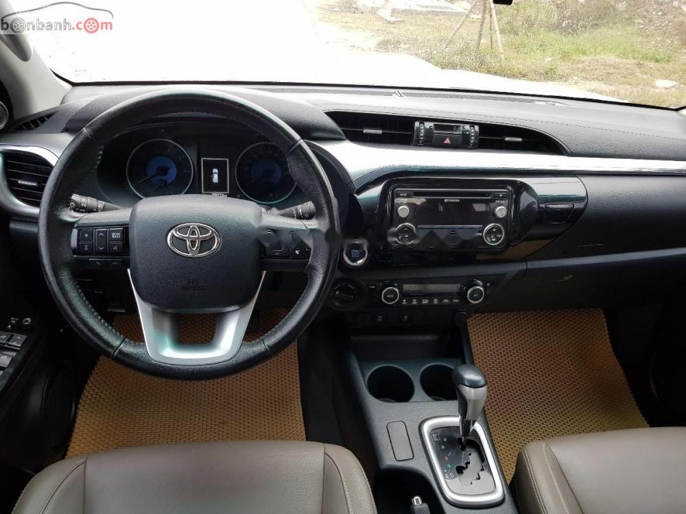 Toyota Hilux G 2015 - Bán ô tô Toyota Hilux G năm sản xuất 2015, màu trắng, nhập khẩu 