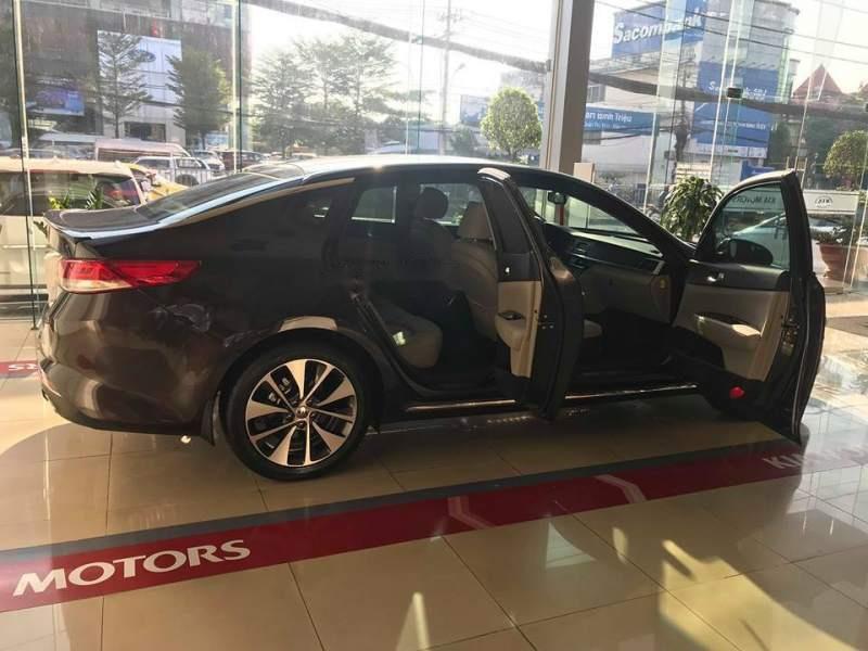 Kia Optima  GAT 2017 - Cần bán Kia Optima GAT năm 2017, màu nâu, giá chỉ 789 triệu