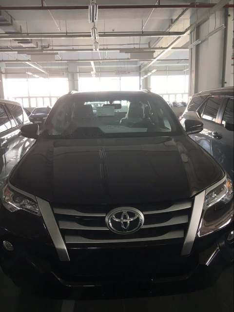 Toyota Fortuner    2019 - Bán Toyota Fortuner năm 2019, màu đen, nhập khẩu nguyên chiếc
