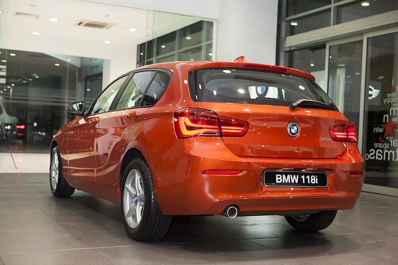 BMW 1 Series 118i Turbo 2019 - BMW 118i 2019, phiếu quà tặng trị giá 50 triệu, xe giao ngay