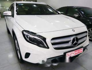 Mercedes-Benz GLA-Class  200 2015 - Bán xe Mercedes GLA 200 2015, màu trắng