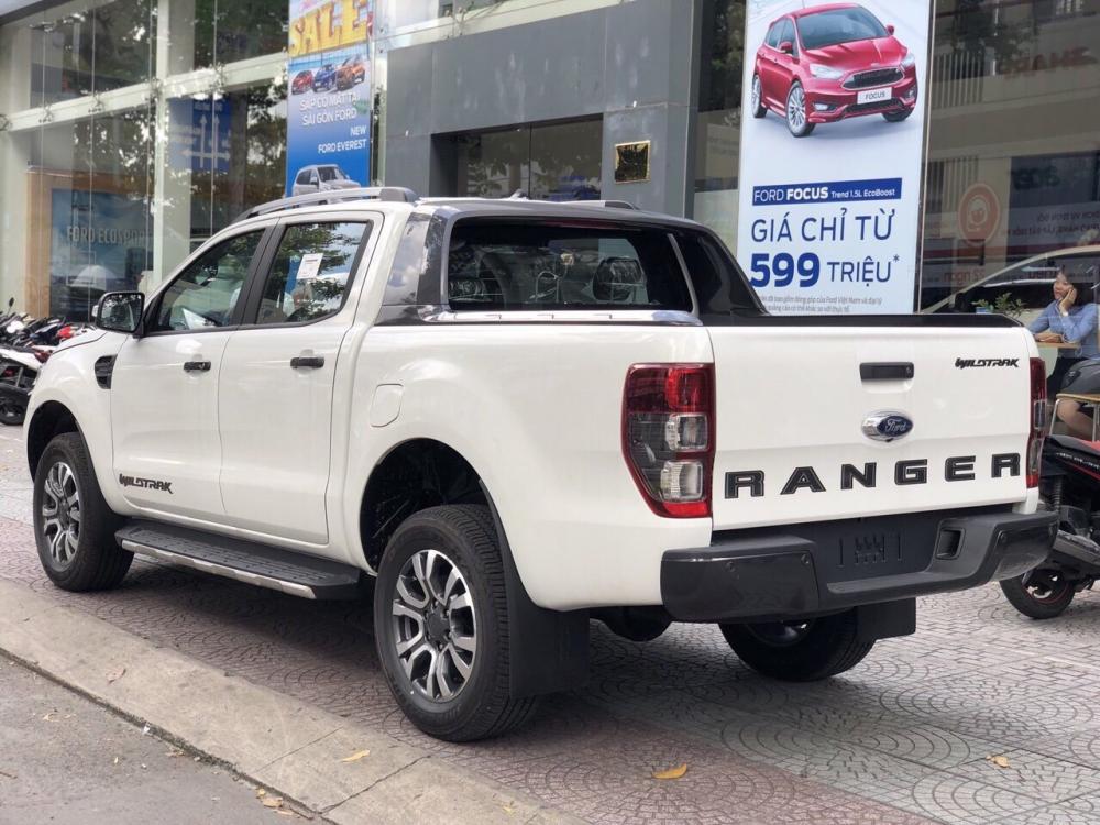 Ford Ranger Wildtrak 2.0L 2018 - Cần bán Ford Ranger Wildtrak 2.0L năm 2018, màu trắng, nhập khẩu nguyên chiếc