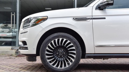 Lincoln Navigator   AT  2018 - Cần bán xe Lincoln Navigator AT đời 2018, màu trắng, nhập khẩu nguyên chiếc