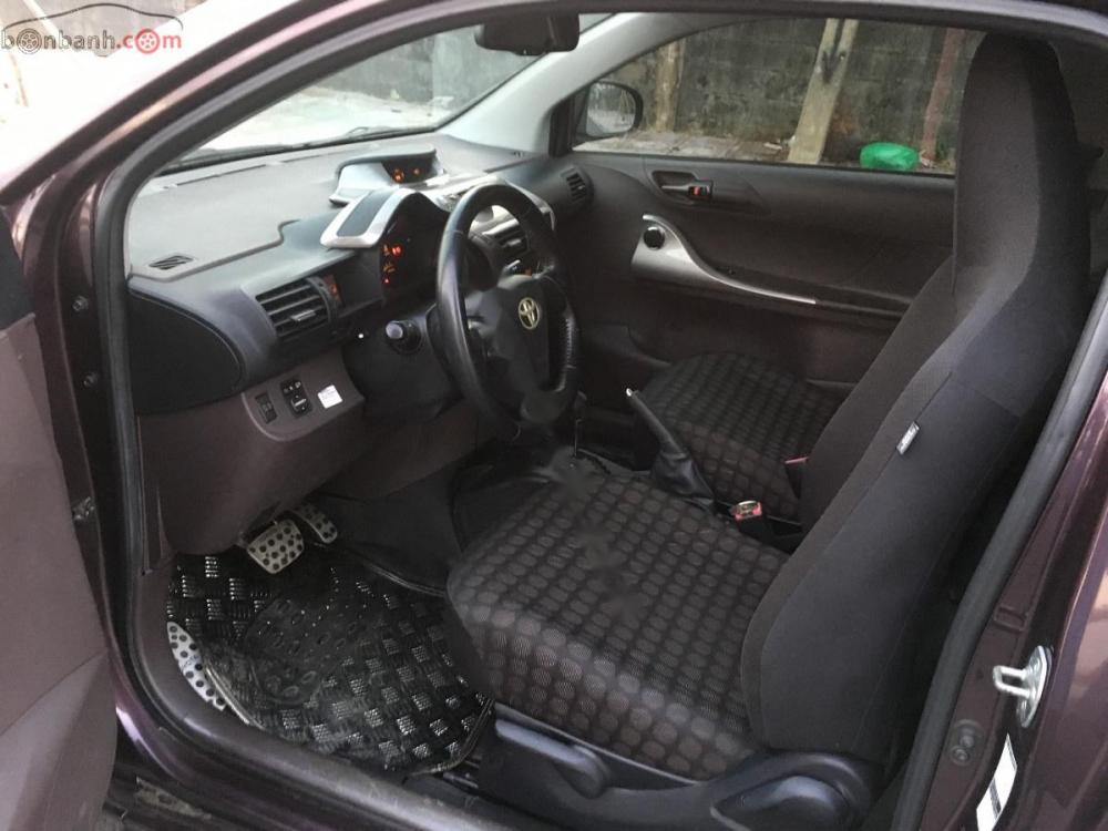 Toyota IQ 1.0 AT 2010 - Bán Toyota IQ sx 2010, số tự động, máy xăng, màu tím, odo 40000 km