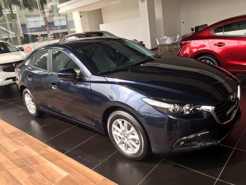 Mazda 3 1.5 2019 - Bán Mazda 3 1.5 Sedan 2019, vay 85%, trả trước 175tr