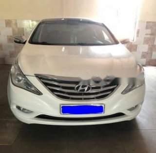 Hyundai Sonata   2011 - Bán Hyundai Sonata 2011, màu trắng, số tự động 