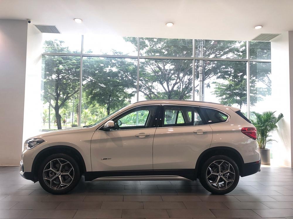 BMW X1 2018 - Bán ô tô BMW X1 đời 2018, màu trắng, nhập khẩu nguyên chiếc từ Đức, giá tốt