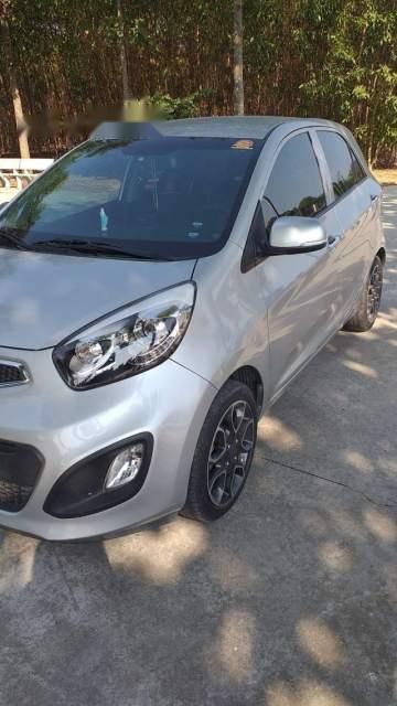 Kia Picanto S 2014 - Cần bán xe Kia Picanto S sản xuất năm 2014, màu bạc xe gia đình, giá 285tr