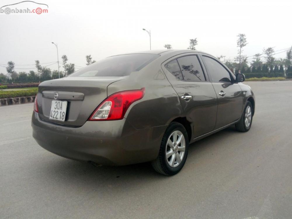 Nissan Sunny XV 2015 - Cần bán lại xe Nissan Sunny XV đời 2015, màu nâu, số tự động