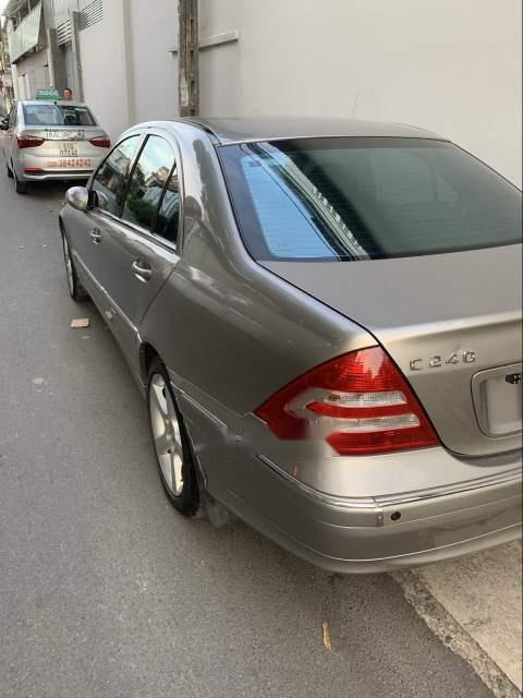 Mercedes-Benz C class C240 Avantgarde 2005 - Gia đình bán Mercedes C240 Avantgarde 2005, màu xám, xe nhập