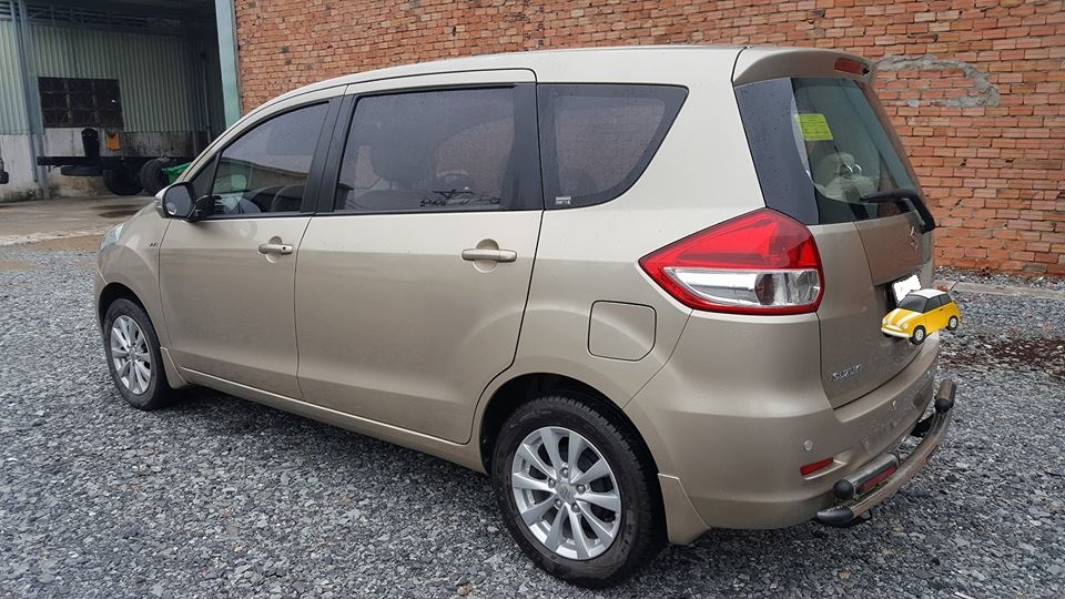 Suzuki Ertiga 1.4AT 2WD 2015 - Cần bán xe Suzuki Eartiga 2015, số tự động 7 chỗ