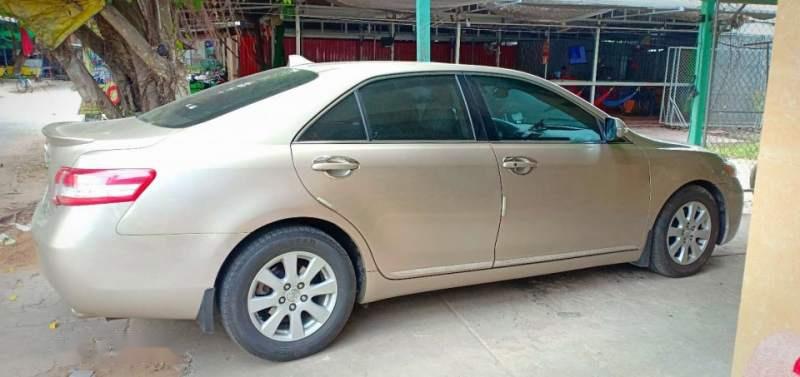 Toyota Camry    2006 - Cần bán lại xe Toyota Camry năm sản xuất 2006, nhập khẩu nguyên chiếc chính chủ