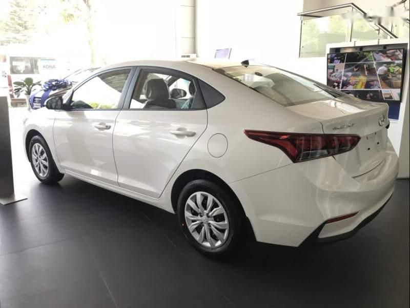 Hyundai Accent   2019 - Bán Hyundai Accent 2019, màu trắng, giá tốt