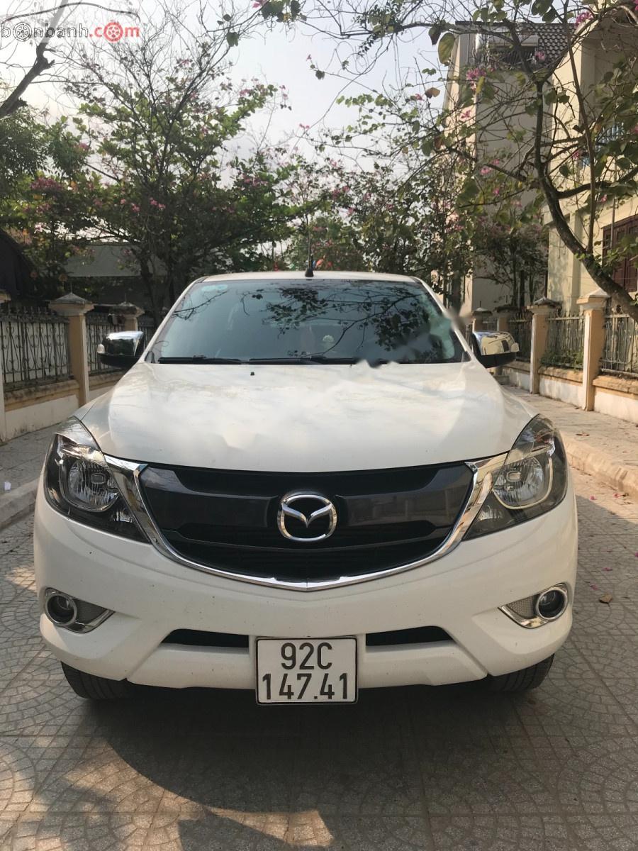 Mazda BT 50 2.2L 4x2 AT 2017 - Chính chủ bán Mazda BT 50 2.2L 4x2 AT năm 2017, màu trắng, xe nhập