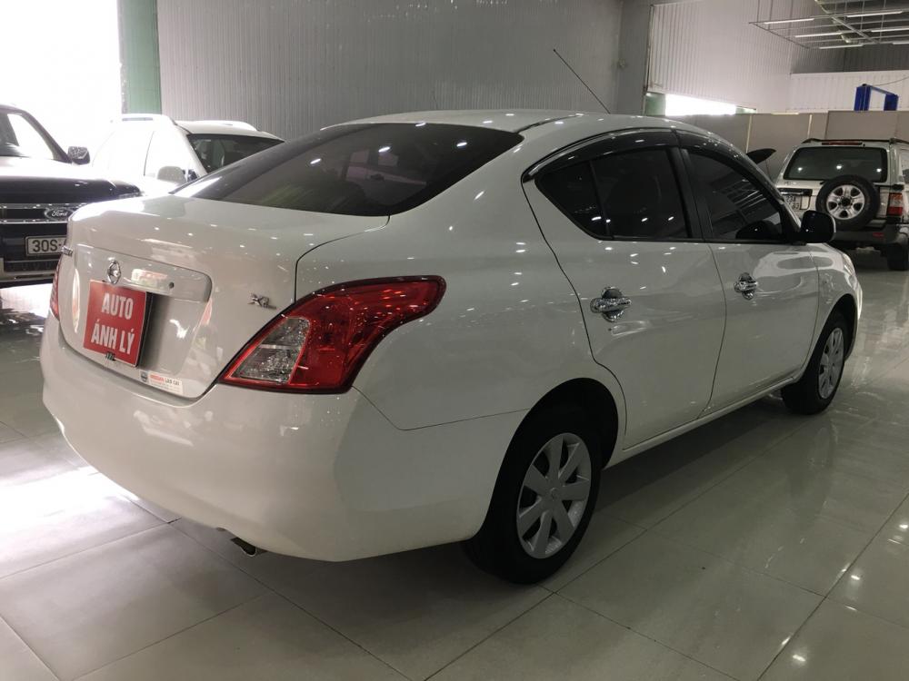 Nissan Sunny 2016 - Bán xe Nissan Sunny năm 2016, màu trắng, 385tr