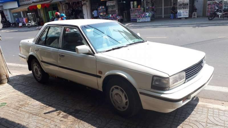 Nissan Bluebird     1987 - Bán xe Nissan Bluebird đời 1987, màu trắng, nhập khẩu nguyên chiếc