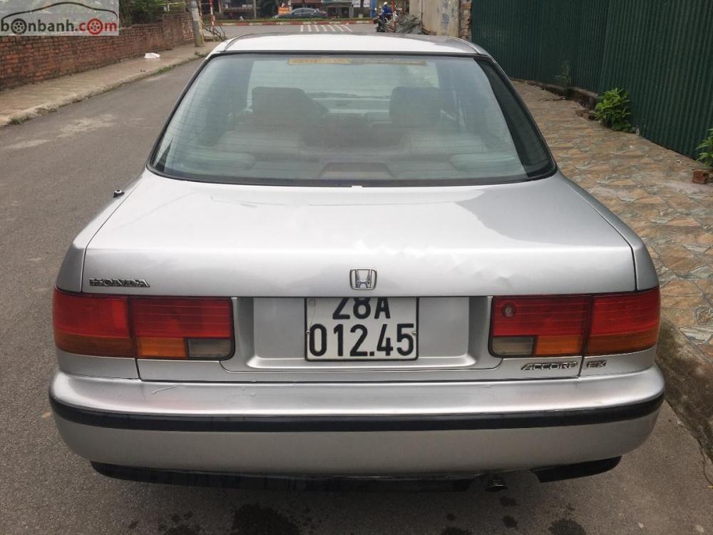 Honda Accord 2.0 MT 1992 - Bán xe Honda Accord 2.0 MT năm sản xuất 1992, màu bạc, nhập khẩu Nhật Bản 