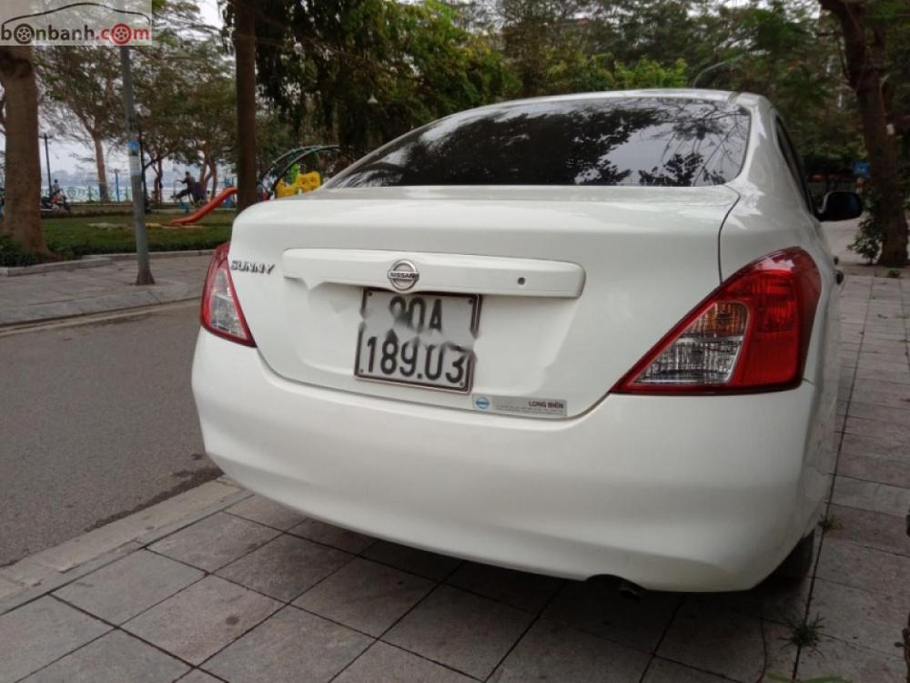 Nissan Sunny 1.5MT 2014 - Chính chủ bán xe Nissan Sunny 1.5MT đời 2014, màu trắng