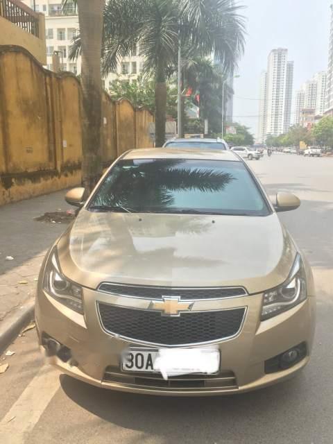 Chevrolet Cruze   LTZ 2014 - Bán xe Chevrolet Cruze LTZ đời 2014, màu vàng chính chủ