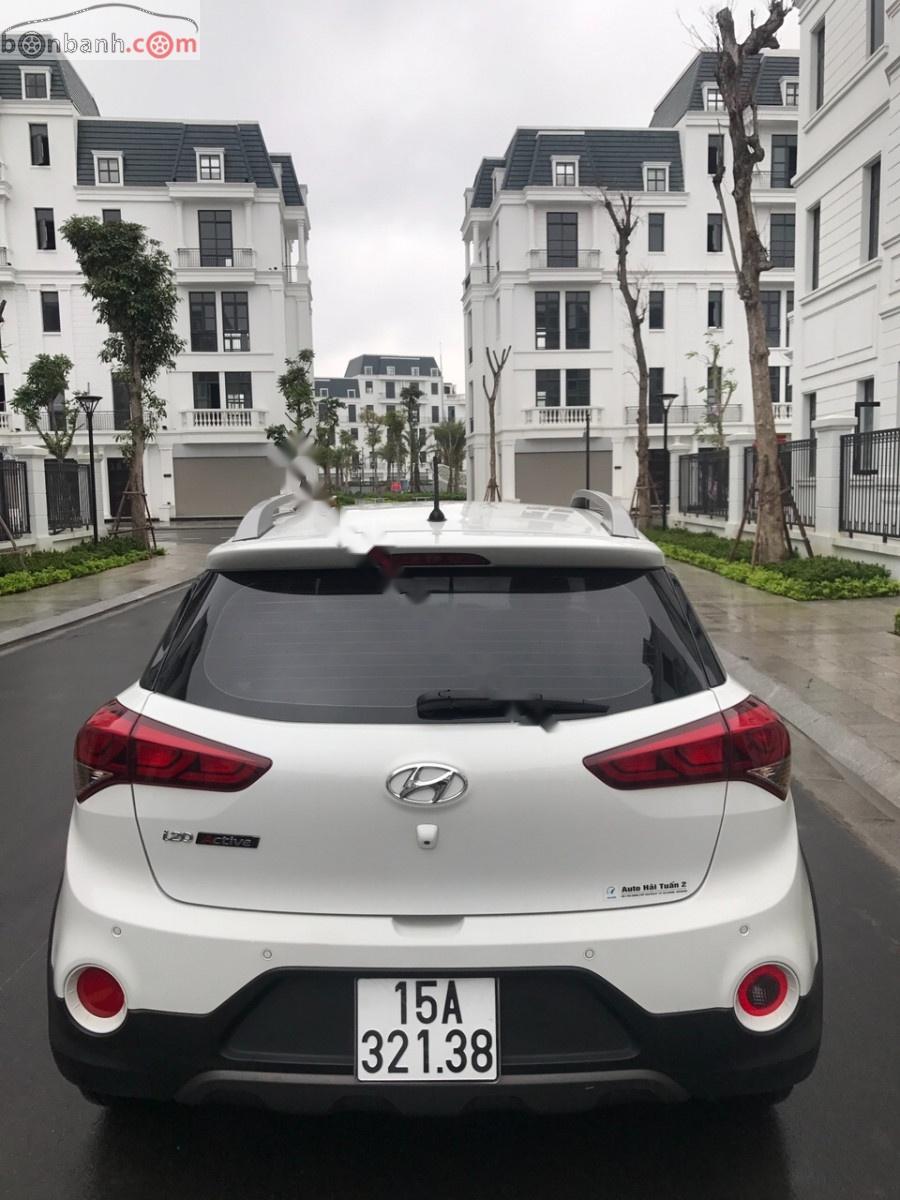 Hyundai i20 Active  1.4 AT 2016 - Bán xe Hyundai i20 Active 1.4 AT đời 2016, màu trắng, nhập khẩu