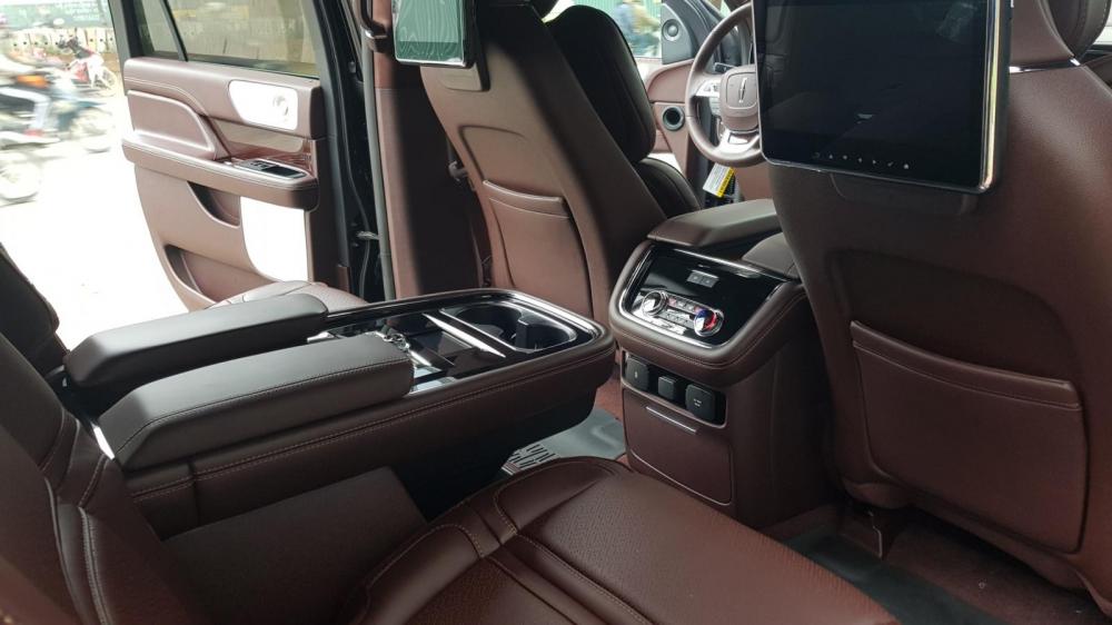 Lincoln Navigator L Black Label 2019 - Bán xe Lincoln Navigator L Black Label sản xuất năm 2019, màu đen, xe nhập