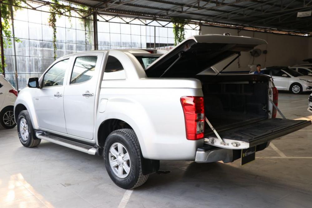 Isuzu Dmax 3.0MT 2013 - Bán Isuzu Dmax 3.0MT năm 2013, màu bạc, xe nhập