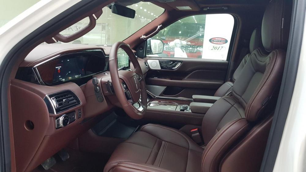 Lincoln Navigator L Black Label 2019 - Cần bán xe Lincoln Navigator L Black Label sản xuất năm 2019, màu trắng, nhập khẩu nguyên chiếc