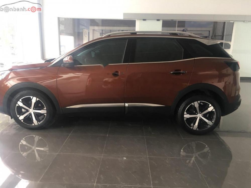 Peugeot 3008 1.6 AT 2019 - Peugeot Quảng Trị bán Peugeot 3008 1.6 AT đời 2019, màu nâu