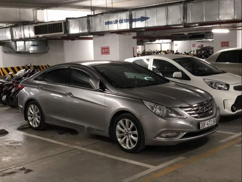 Hyundai Sonata   Y20 2011 - Cần bán xe Hyundai Sonata Y20 2011, màu xám chính chủ, giá tốt