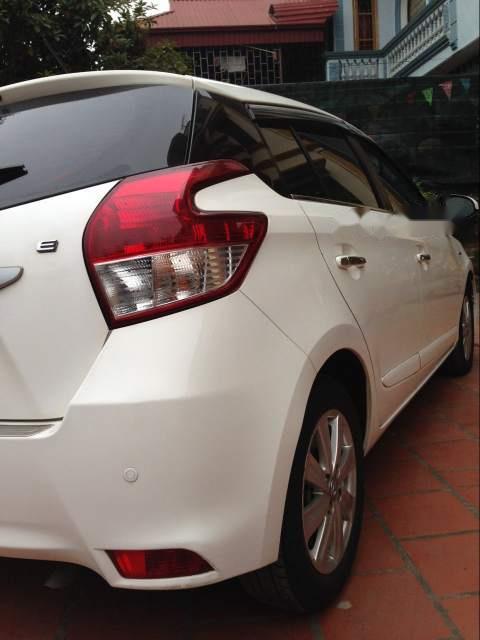 Toyota Yaris  E 2014 - Bán Toyota Yaris E đời 2014, màu trắng chính chủ, giá 530tr