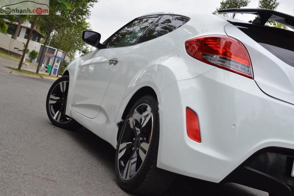 Hyundai Veloster Facelift 2012 - Bán Veloster bản Facelift màu trắng Sport 2012, nhập khẩu nguyên chiếc từ Hàn Quốc