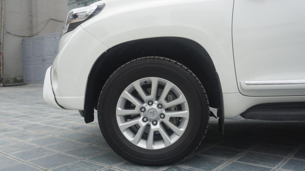 Toyota Land Cruiser 2017 - Bán Toyota Land Cruiser Prado 2017, màu trắng, nhập khẩu, LH em Hương 0945392468