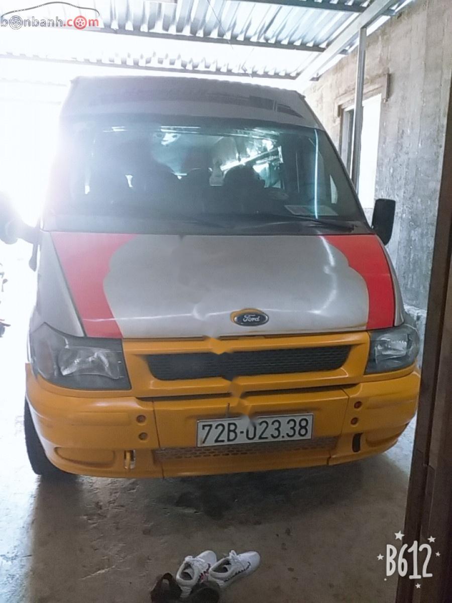 Ford Transit 2.4L 2004 - Cần bán xe Ford Transit 2.4L sản xuất năm 2004, hai màu còn mới