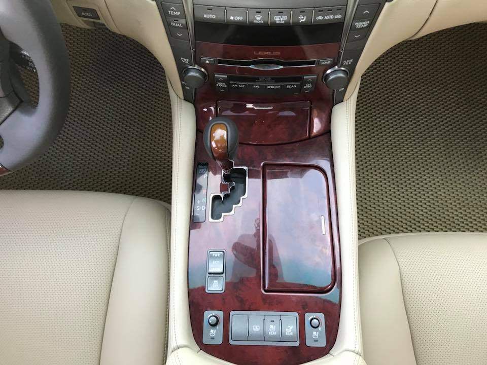 Lexus LS   460L  2008 - Bán Lexus LS 460L sản xuất năm 2008, màu đen, nhập khẩu